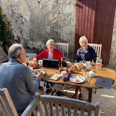 Au Pied Du Chateau Bourdeilles Esterno foto