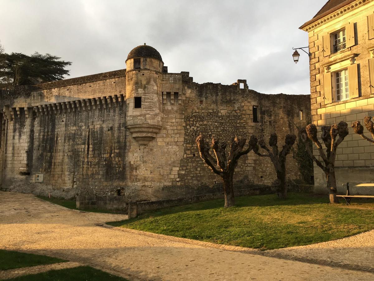 Au Pied Du Chateau Bourdeilles Esterno foto