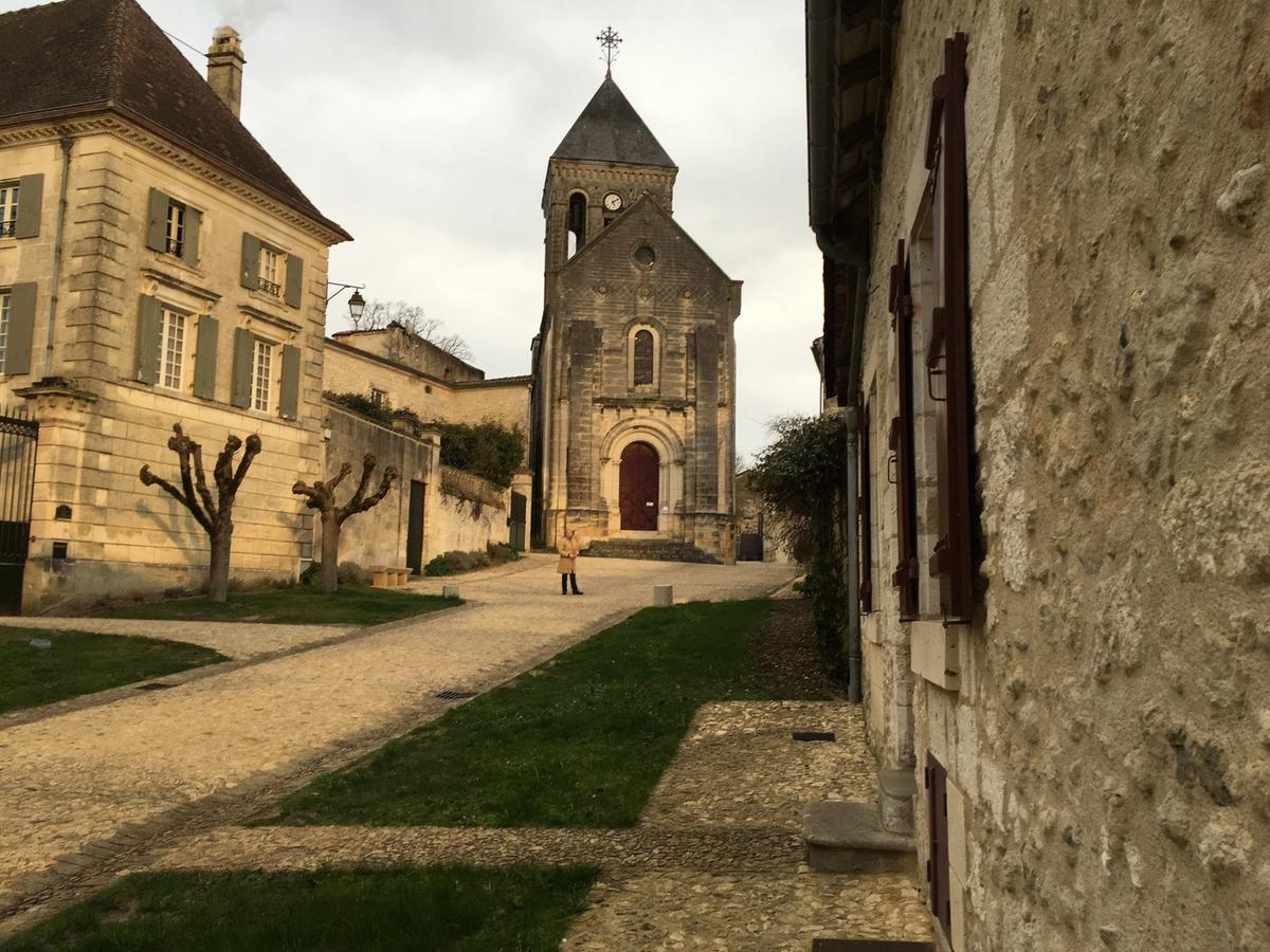 Au Pied Du Chateau Bourdeilles Esterno foto