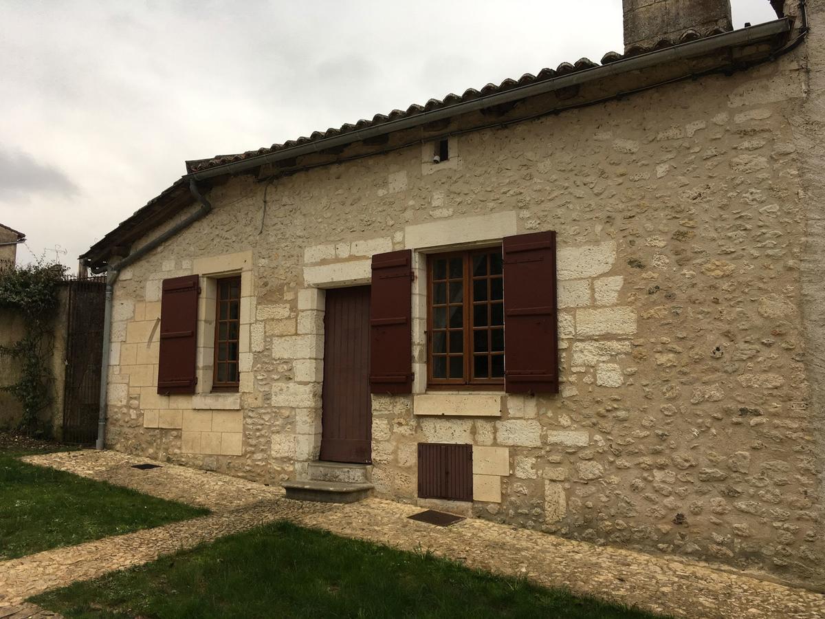Au Pied Du Chateau Bourdeilles Esterno foto